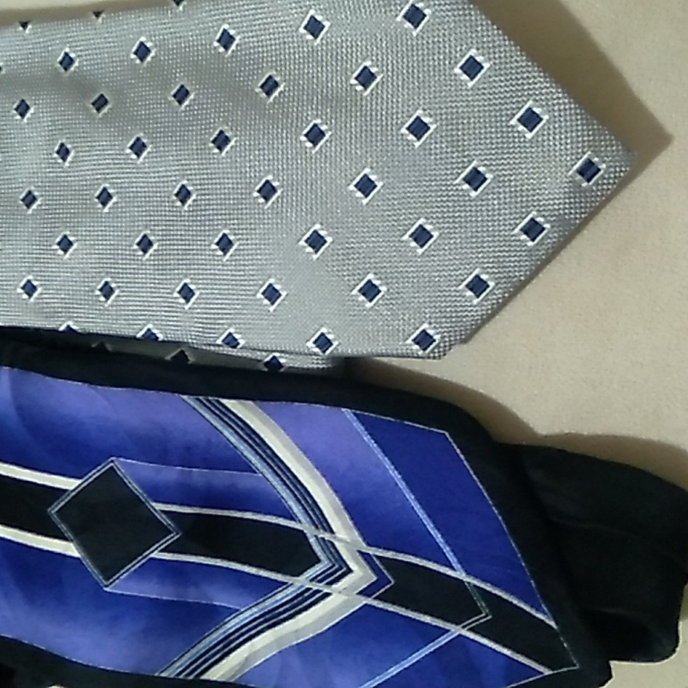 DiCapri royal blue, blackf and ivory tie 100% silk and JoS. A. BANK blue/silver